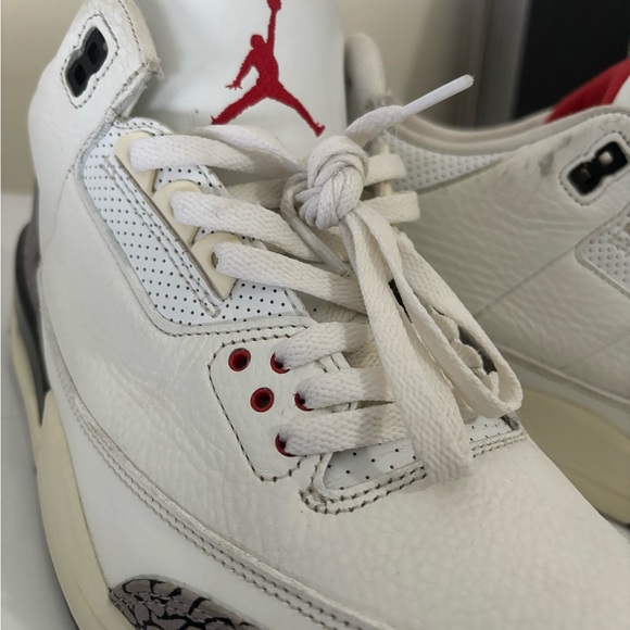 Jordan 3 cement reimagined - Picture 4 of 10
